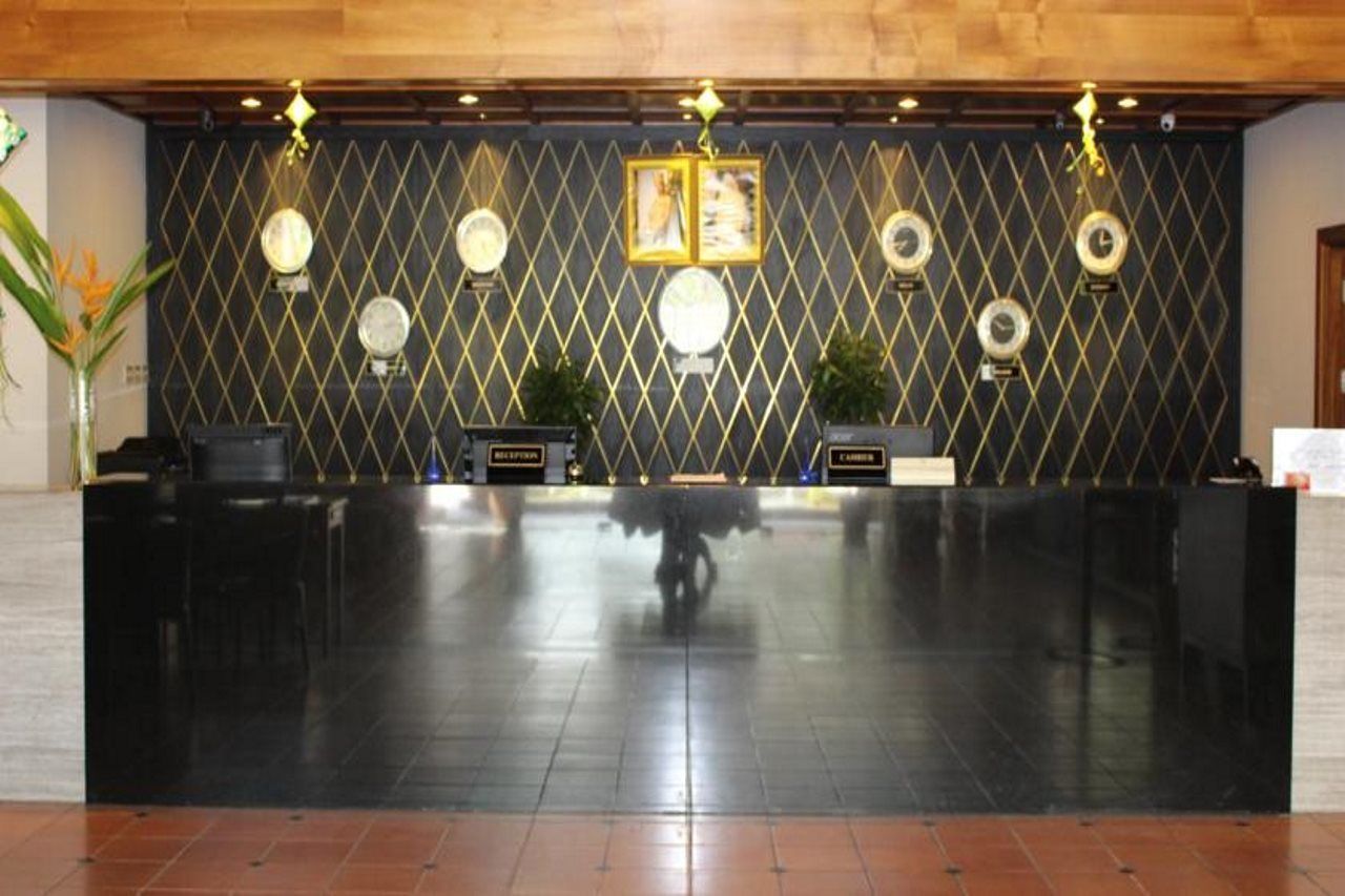 Starlodge Kampong Jerudong Extérieur photo